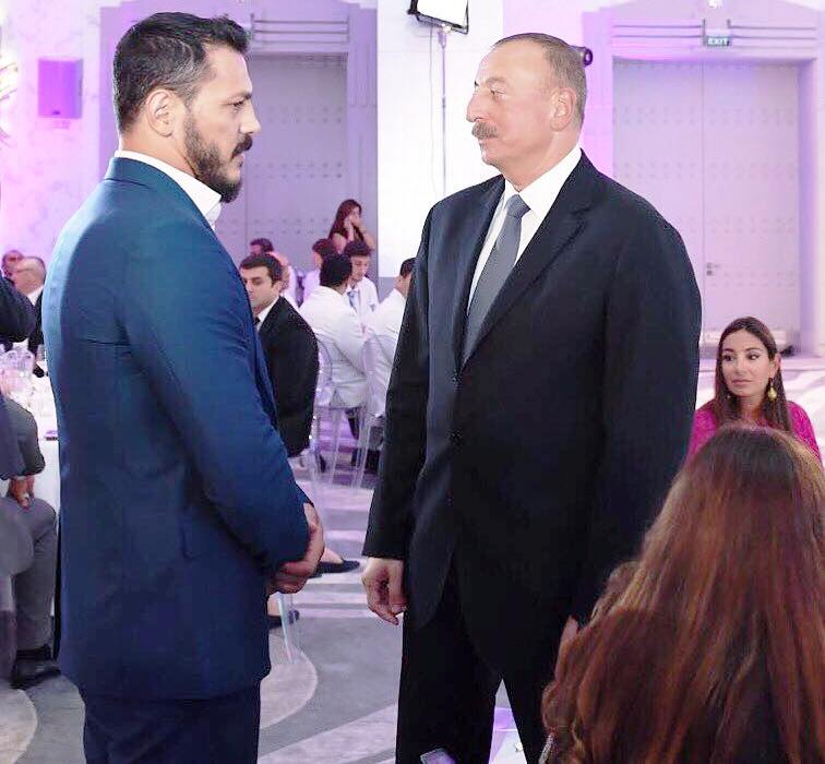 İlham Əliyev kikboks&ccedil;u Zabit Səmədovla g&ouml;r&uuml;şd&uuml;