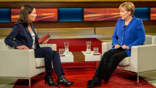 Merkel T&uuml;rkiyəyə qarşı şərt irəli s&uuml;rd&uuml;