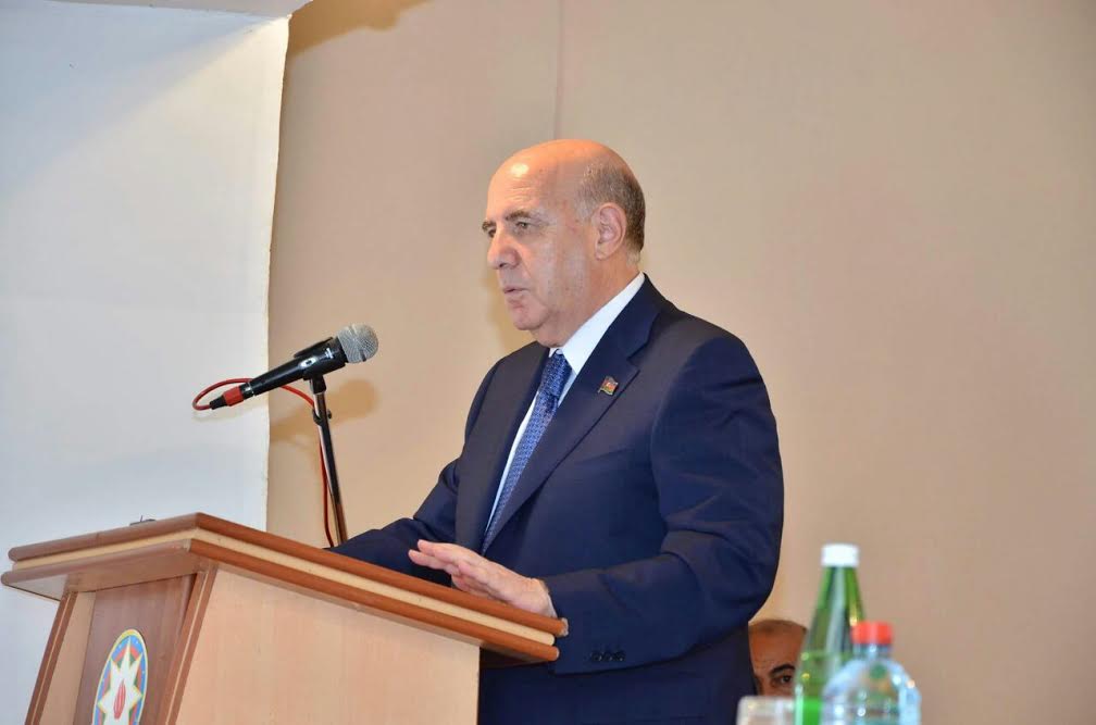 Əhliman Əmiraslanov Sabirabadda g&ouml;r&uuml;ş ke&ccedil;irdi