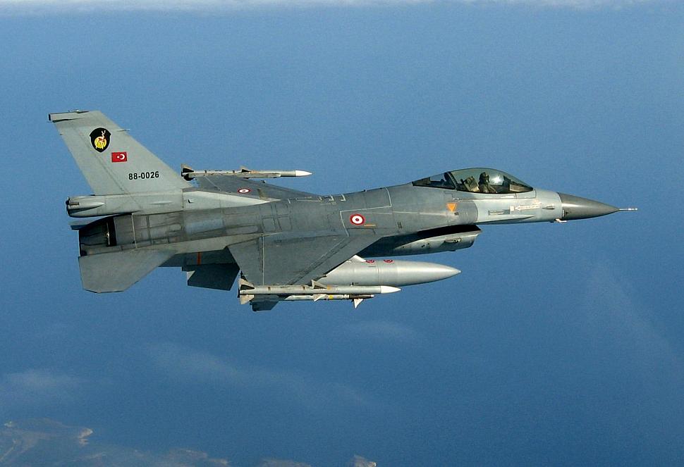 PKK-nın 9 obyekti məhv edildi