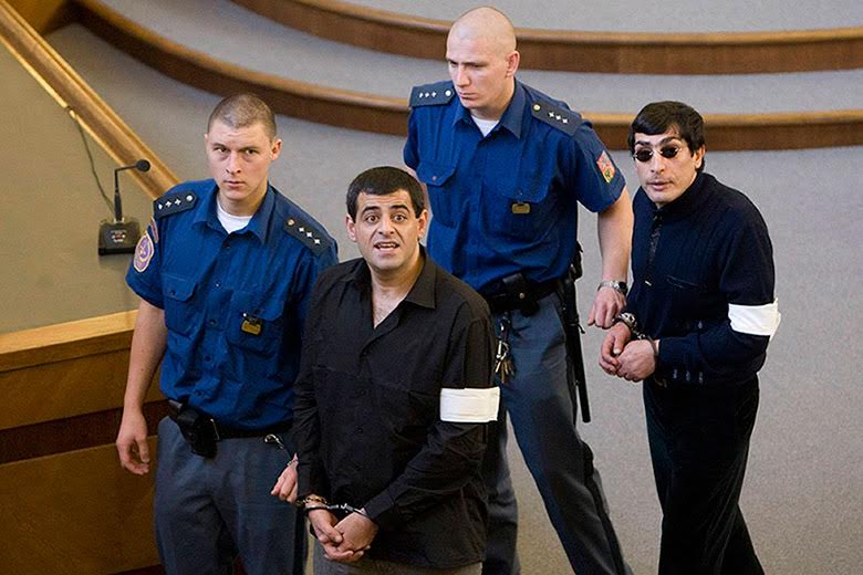 Ermənistanda &ldquo;qanuni oğru&rdquo;lar bir-birini qırırlar