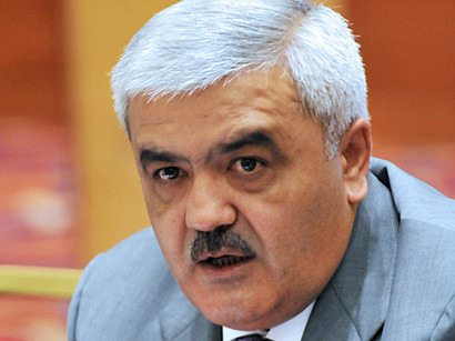 Rövnəq Abdullayev: "Azərbaycanda benzin çox ucuzdur"