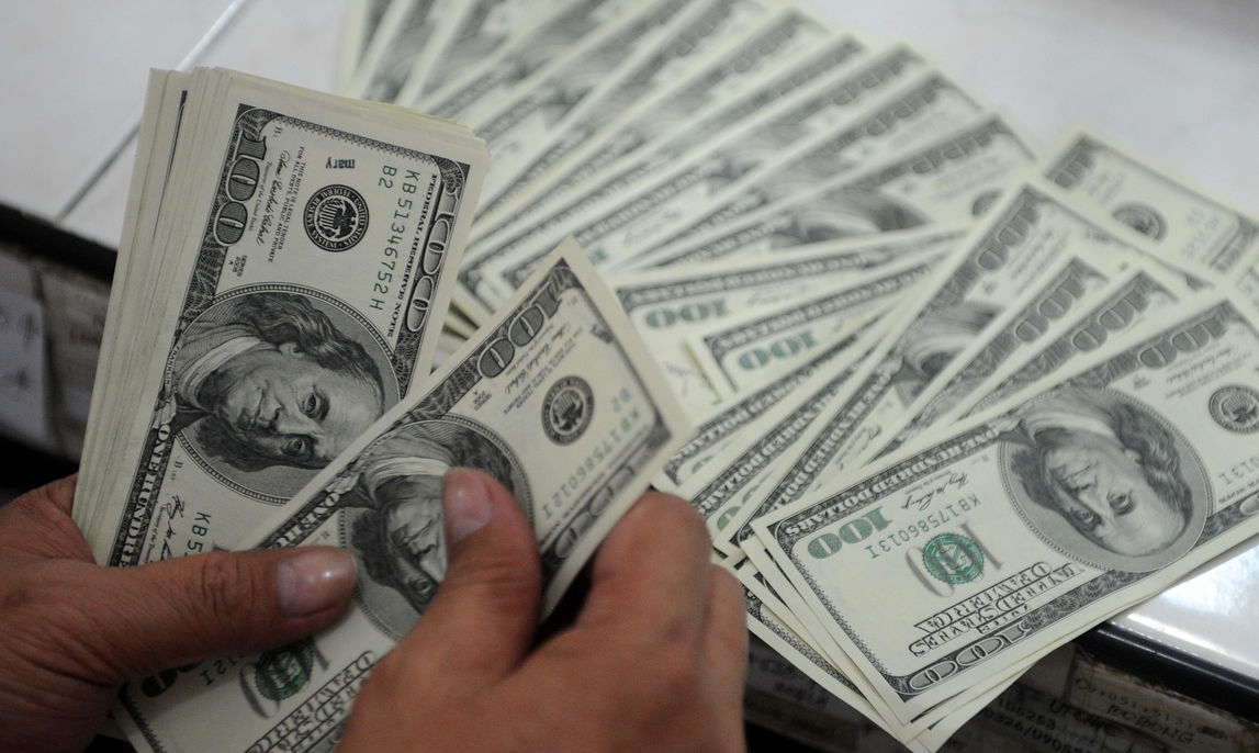Dolların bu günə olan MƏZƏNNƏSİ 