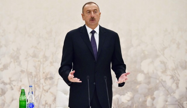 Prezidentdən XƏBƏRDARLIQ: &ldquo;Bəzi torpaqları m&uuml;xtəlif adamlar qanunsuz olaraq zəbt ediblər&rdquo; 