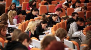 Universitetlər Bakıdan k&ouml;&ccedil;&uuml;r&uuml;ləcəkmi?