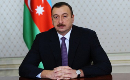 Bu&nbsp;şəxslər əməkdar artist oldu - SİYAHI