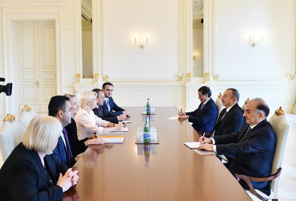 İlham Əliyev Latviya Seyminin sədrini qəbul edib 
