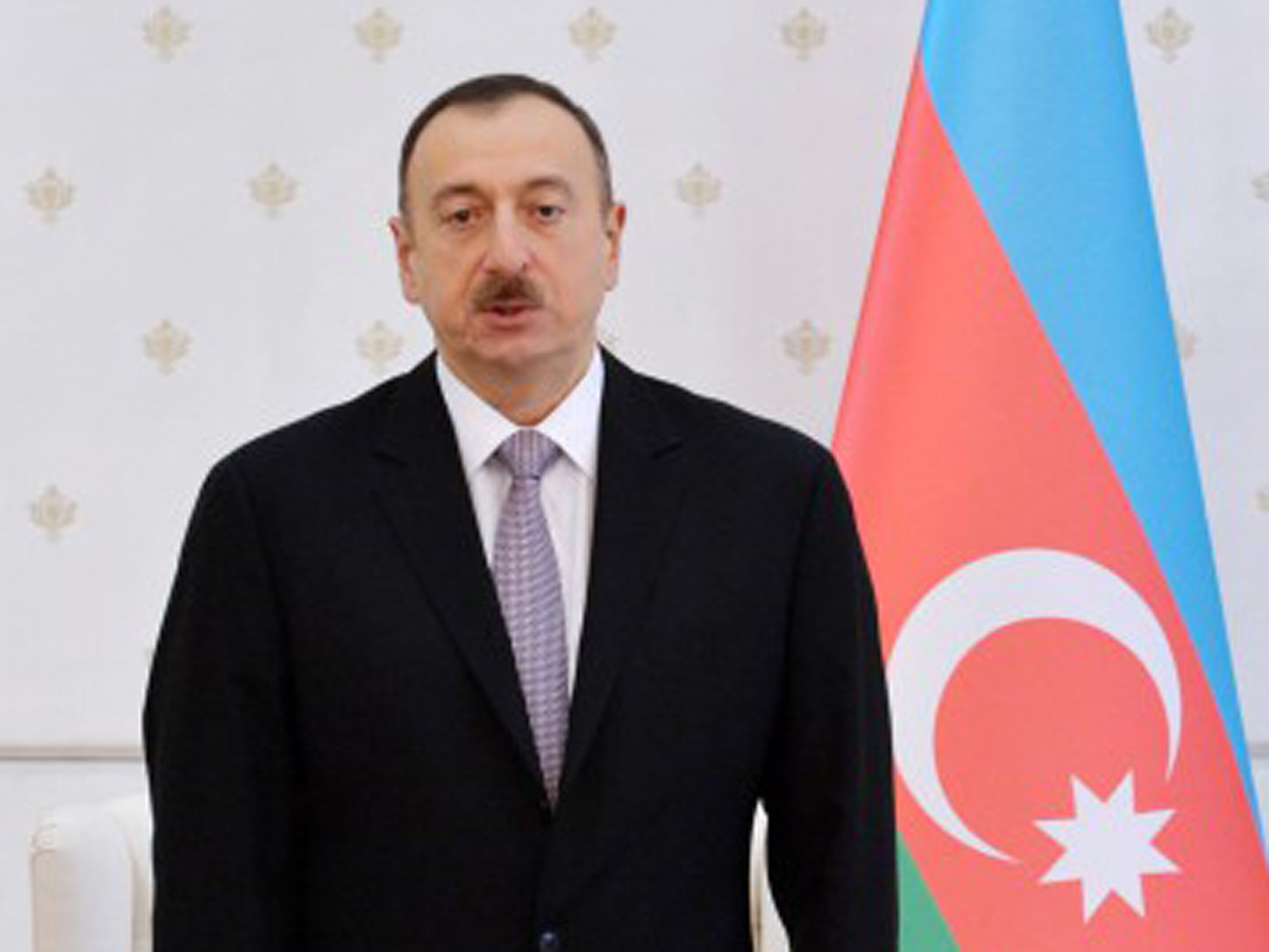 Prezident Rəşid Behbudovun heykəlinin a&ccedil;ılışında 