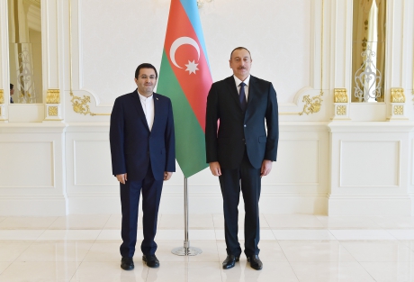 İlham Əliyev &uuml;&ccedil; səfirin etimadnaməsini qəbul edib  