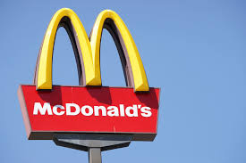 ABŞ-da "McDonald's" restoranını silahlılar ələ ke&ccedil;irib