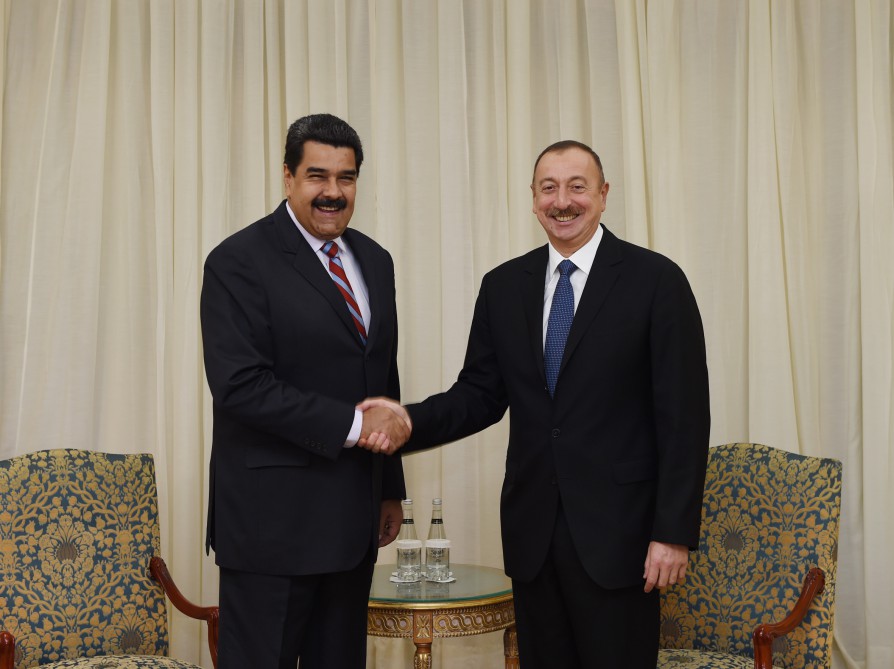 İlham Əliyev Venesuela prezidenti ilə GÖRÜŞDÜ