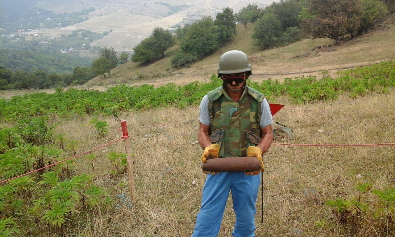 Ağdamda partlamamış hərbi sursat tapılıb