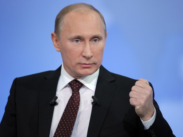 Putin Fransa səfərindən imtina etdi