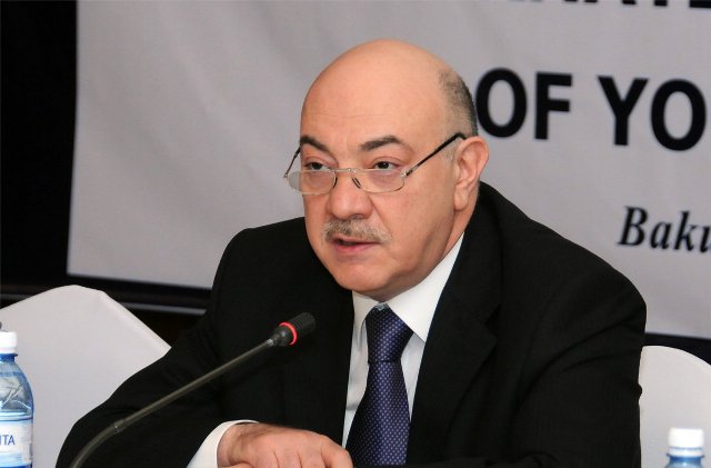 Miqrantlar Azərbaycana qanunsuz daxil olmaq istəyir - RƏSMİ
