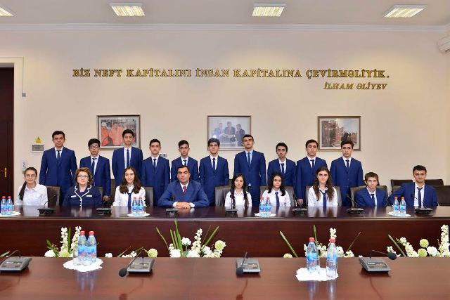Elmar Qasımov Prezident təqa&uuml;d&ccedil;&uuml;ləri ilə g&ouml;r&uuml;şd&uuml;
