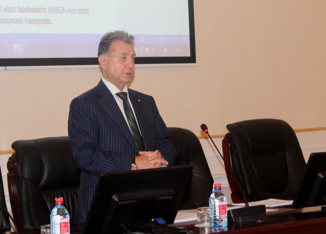 AMEA-nın Direktorlar Şurası toplandı  