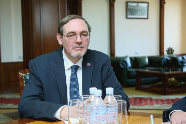 Rusiyalı səfir: &ldquo;Qarabağ məsələsi Minsk qrupu &ccedil;ər&ccedil;ivəsində həll olunacaq&ldquo;