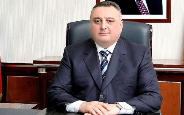 &Ccedil;ovdarov dedi: &ldquo;Sən hələ Eldar Mahmudovu yaxşı tanımırsan...&rdquo;&nbsp;  &nbsp;