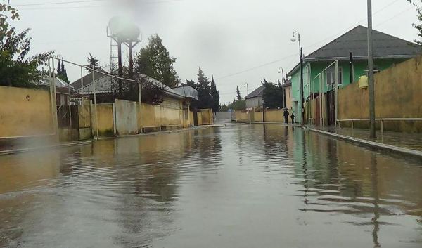 Cənub rayonlarını su basıb