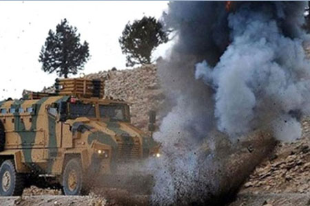 T&uuml;rkiyədə n&ouml;vbəti terror: 12 əsgər yaralandı  