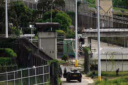 Məhbuslar üsyan zamanı kamera yoldaşlarını yedilər
