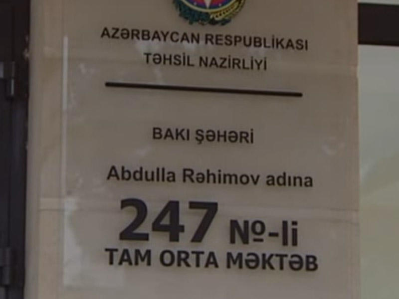 Şagirdi d&ouml;yən m&uuml;əllimə və direktor işdən &ccedil;ıxarılıb