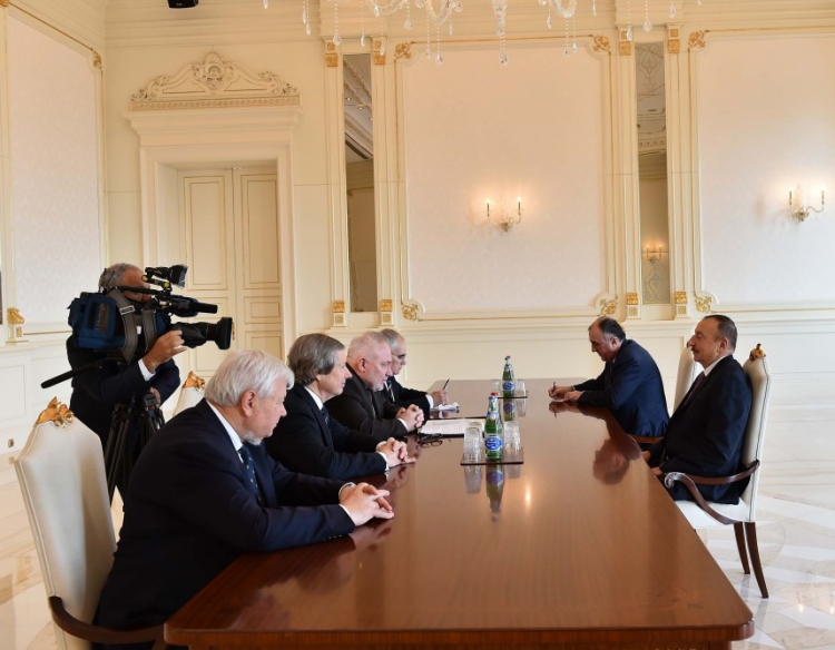 İlham Əliyev Minsk qrupunun həmsədrlərini qəbul edib