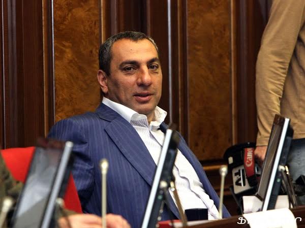 Deputat Moskvada iki erməninin qətlini sifariş edib - İDDİA