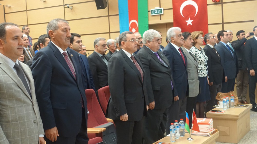 Ankarada Azərbaycanın dövlət müstəqilliyinin bərpası və keçdiyi inkişaf yolu yüksək qiymətləndirilib