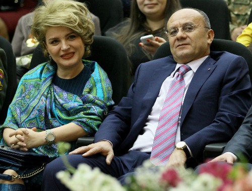 Seyran Ohanyanın arvadının kabineti əlindən alındı