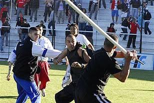 Azarkeş güllələndi, çempionat dayandırıldı