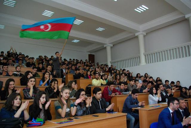 AzTU-da Bayraq Gününə həsr olunan tədbir keçirilib