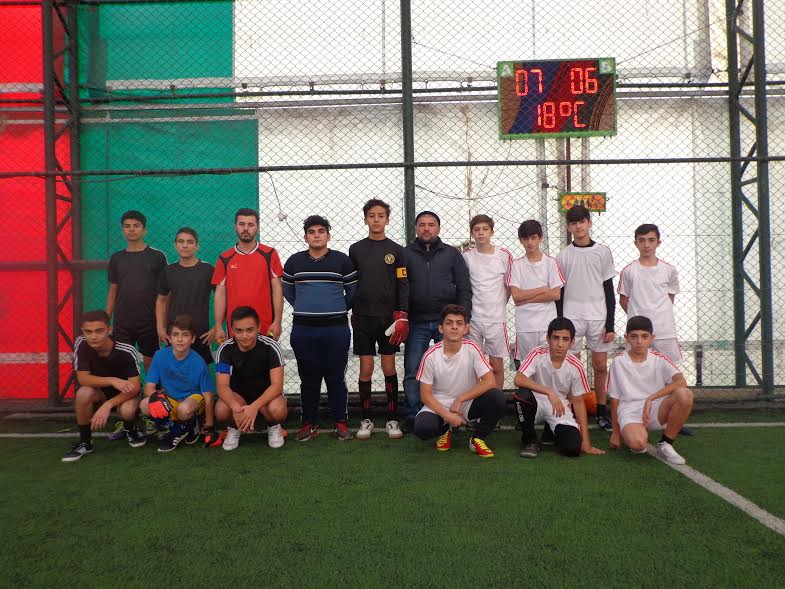 Paytaxt məktəbliləri arasında futbol turniri keçirilir