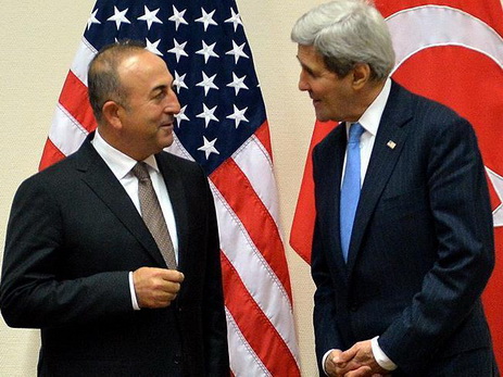 &Ccedil;avuşoğlu Kerri ilə Mosuldakı vəziyyəti m&uuml;zakirə edib
