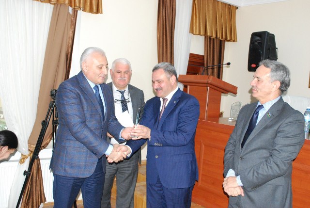 Mətbuat Şurası “Qarabağ” beynəlxalq mükafatını təqdim edib - FOTOLAR  