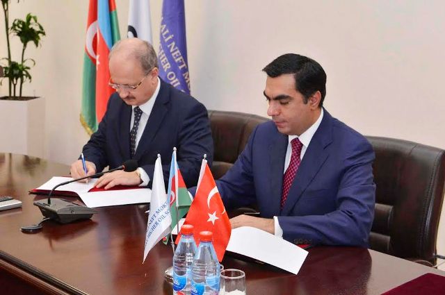 BANM İzmir Universiteti ilə memorandum imzaladı