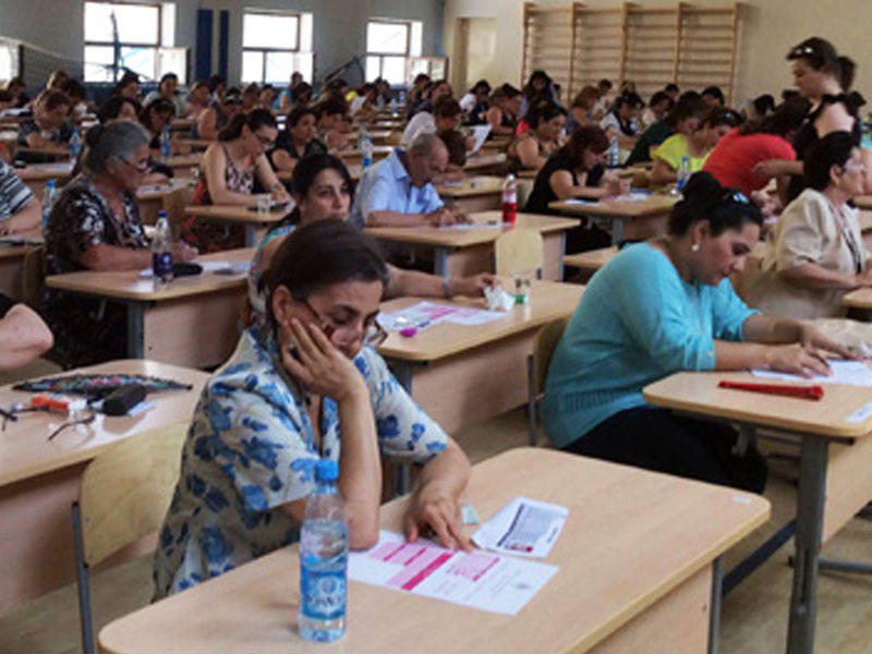 Nazirlik daha 3000 müəllimi diaqnostik test edəcək
