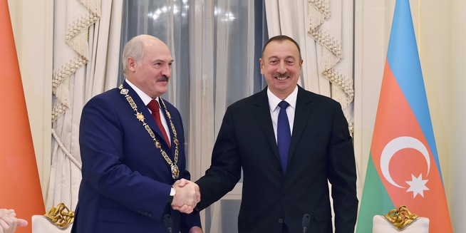 Lukaşenkoya “Heydər Əliyev” ordeni təqdim edildi - FOTO