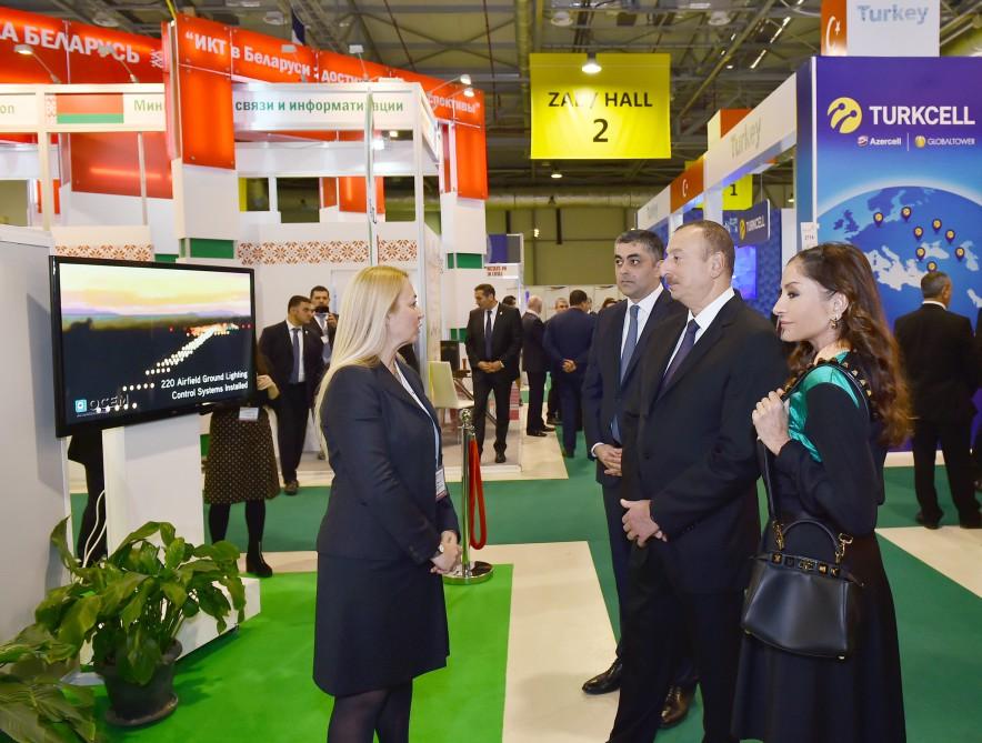 Prezident və birinci xanım "BakuTel-2016" sərgisində - YENİLƏNİB