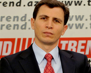 Zahid Oruc Elman Rüstəmovu “vurdu”  