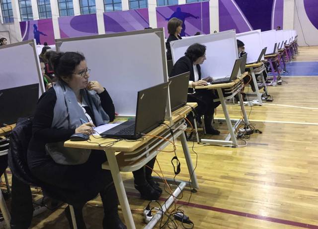 7500-ə yaxın müəllimin imtahan verir