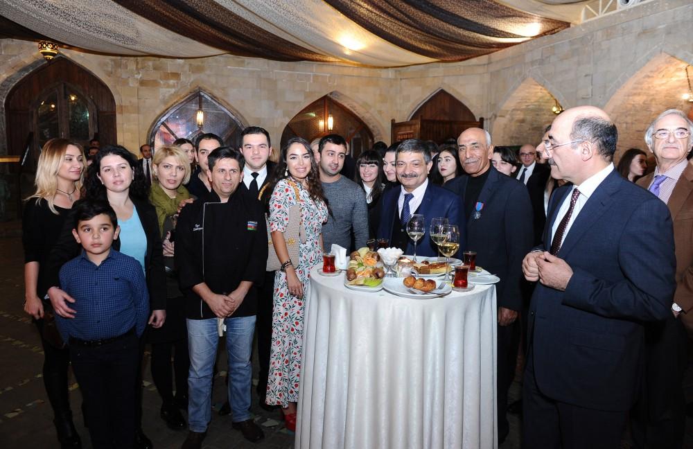Leyla Əliyeva azərbaycanlı kulinarın Bakıdakı kitab təqdimatında