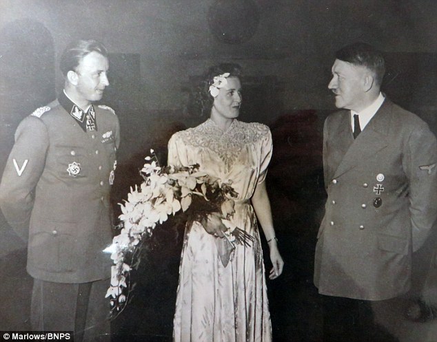 Hitlerin 71 il gizli qalan fotosu üzə çıxdı