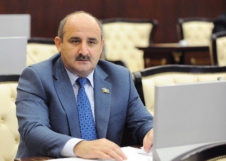 Milli Məclisdə reket jurnalistlərin həbsi məsələsi qaldırıldı