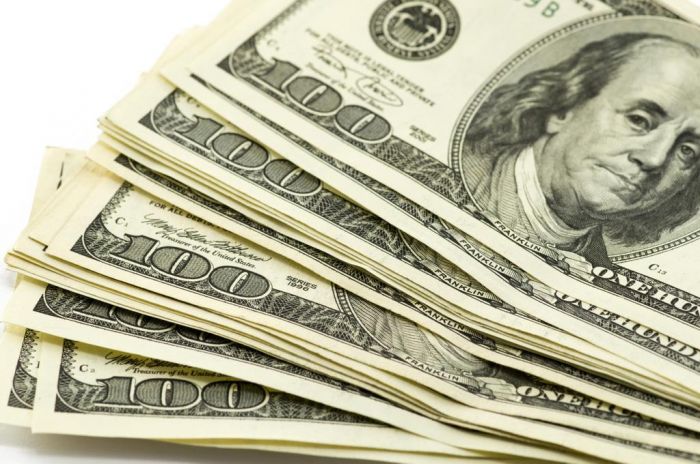 “Qara bazar”da niyə dollar qıtlığı yaranmır?