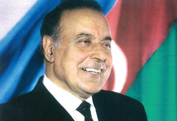 Tariximizin Heydər Əliyev səhifəsi