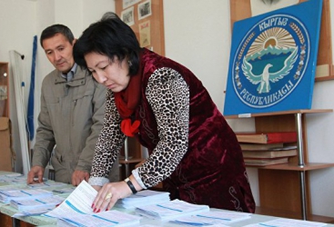 Qırğızıstanda &uuml;mumxalq səsverməsi ke&ccedil;irilir