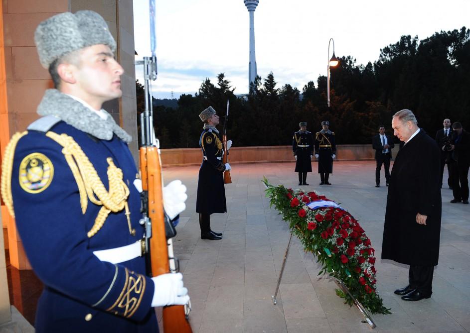 İsrailin Baş naziri Şəhidlər xiyabanını ziyarət edib - FOTOLAR