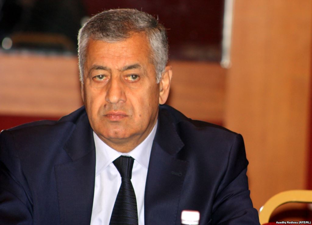 Deputat vergi güzəştlərinə etiraz etdi
