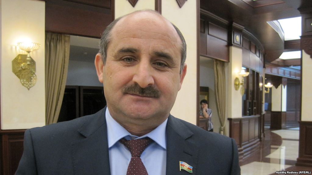 Məcburi köçkünlər Çingiz Qənizadəyə məktub yazdı – FOTO